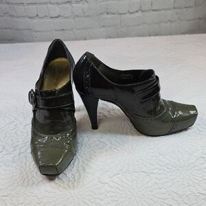 Antonio Melani "Stormy" Ombré Patent Leather Booties Size 6.5 M